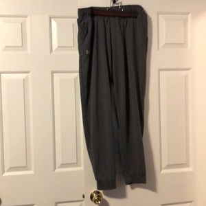 Under Armour Ladies joggers